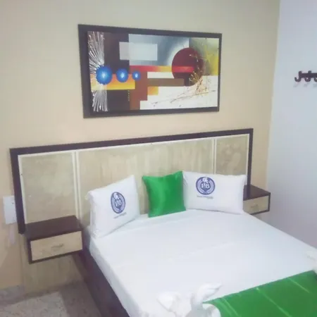 Babilonia Boutique Hostal *